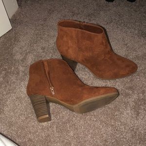 tan mini boots